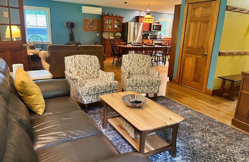 Milford House | Edgewood, Beautiful custom built 5 bdrm home w/fire pit, game room, scenic pond