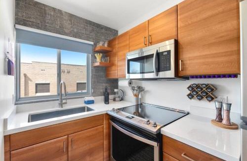 Roosevelt Apartment | Efficient Design Concept - walk Roosevelt Row.