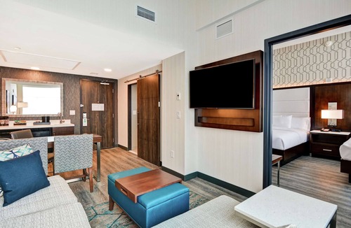 Plainfield Hotel | Embassy Suites by Hilton Plainfield Indianapolis Airport
