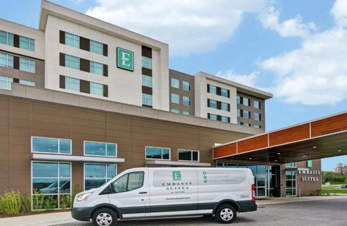 Plainfield Hotel | Embassy Suites By Hilton Plainfield Indianapolis Airport