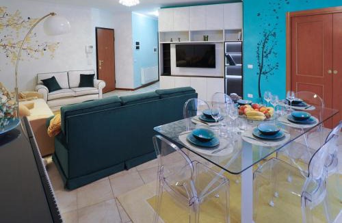 Fossolo House | Emerald - Prestigious Apartment 5 Minutes by Car from Old Town