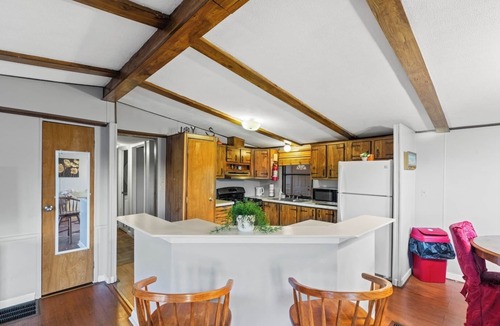 Perryman House | Enclosed Sunroom Ripken Stadium and Parks Nearby
