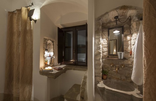 Parrano House | Eremito