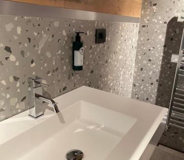 Paganica Bed & Breakfast | Esse Elegant house B&B-Boutique Wellness Rooms vicino al Gran Sasso D Italia