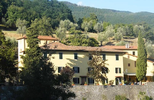 Croce a Uzzo Villa | Exclusive Tuscan Country Villa,Private Pool, near Florence&Pisa, sleeps max 15