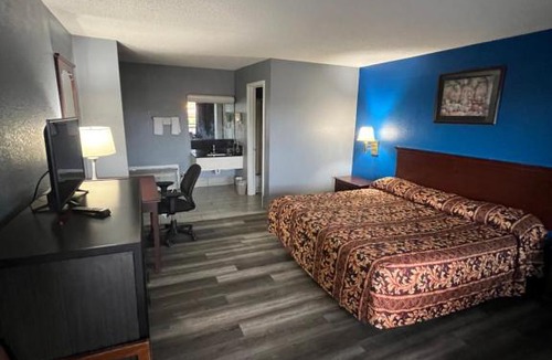 Jackson Hotel | Executive Inn and Suites - Jackson