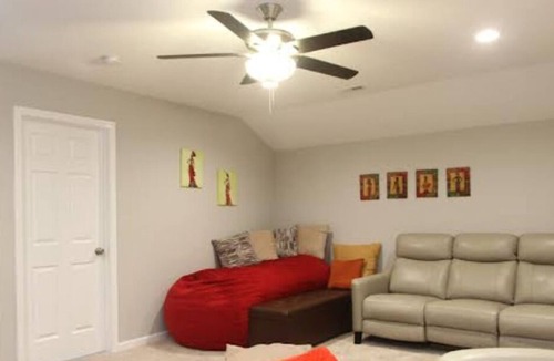 Acton Condo | Experience Grandeur in Indianapolis