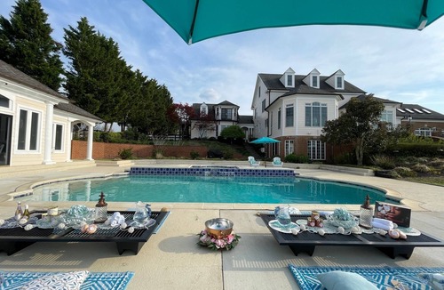 James Monroe House | Exquisite Waterfront Sunsets, Private Pool, Perfect Getaway!