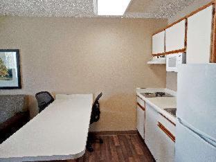 Pike Hotel | Extended Stay America Suites - Indianapolis - West 86th St