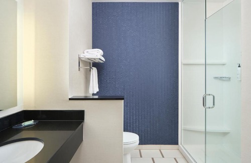 Downtown Niagara Falls Hotel | Fairfield by Marriott Niagara Falls