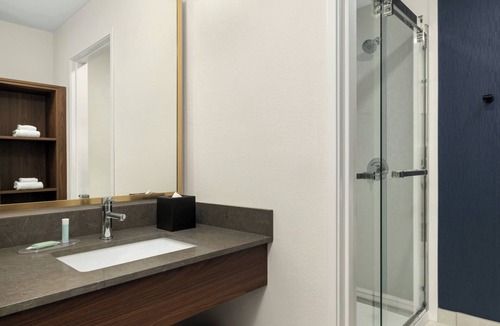 Wayne Hotel | Fairfield Inn and Suites by Marriott Indianapolis Airport