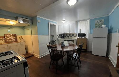 Johnson City Apartment | Fanciful, Comfy Private Room - Lourdes Hospital