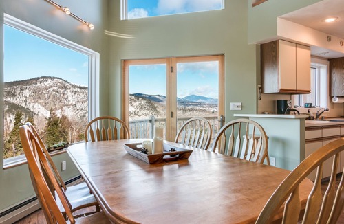 Bartlett Condo | Fantastic mountain views, sleeps 8, perfect for 1 or 2 families