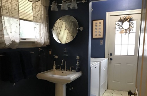 Little Creek House | Farm stay at Marshtown