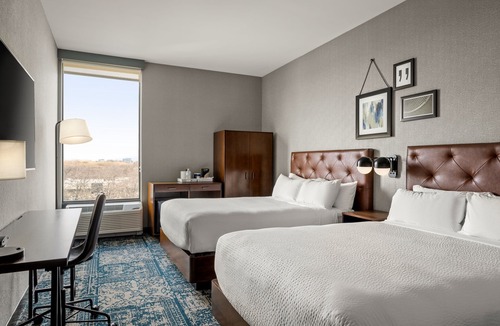 Westchester Hotel | Four Points by Sheraton Chicago Westchester/Oak Brook