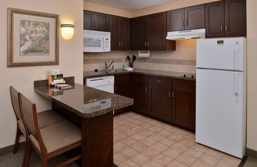 Chesapeake Condo | Free Breakfast. Indoor Pool & Hot Tub. Your Next Trip!