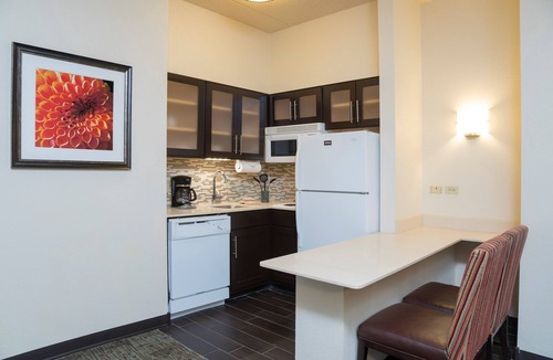 York Center Condo | Fully-Equipped Suite | Gym Access