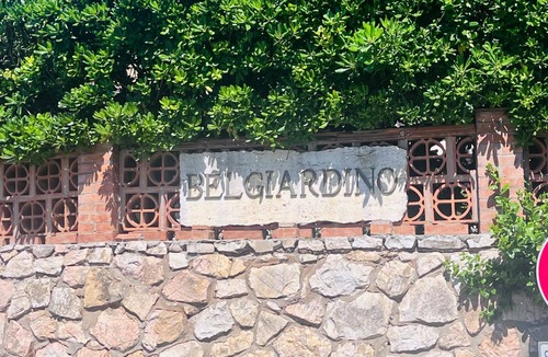 Magazzini Apartment | Giglio d'Oro One-Bedroom Apartment near Magazzini Beach