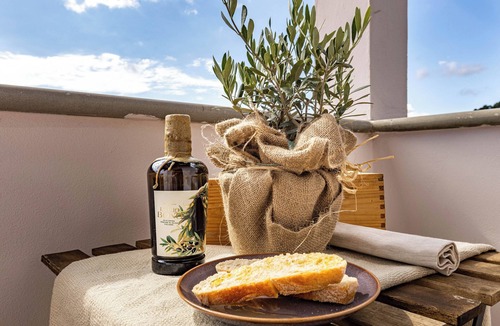 Chianni Apartment | Giulia Suite with private hot tub
