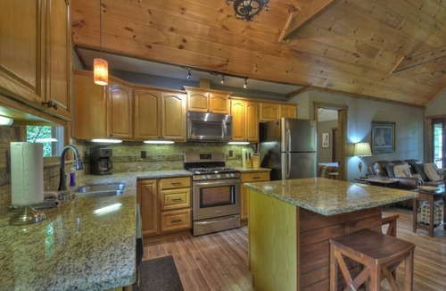 Chatsworth Cabin | Grassy Mountain View Cabin Cohutta Forest Ellijay