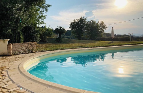 Montelabbate Villa | Great villa with pool, free wifi, beach, sea, last minute, Italy