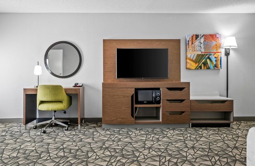 Bloomington Hotel | Hampton Inn Bloomington West