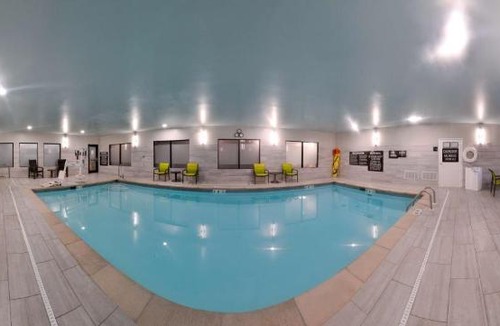 La Porte Hotel | Hampton Inn LaPorte