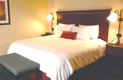 Milan Hotel | Hampton Inn Milan TN