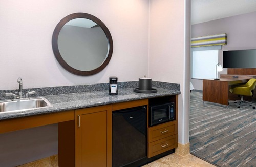 Farmington Hotel | Hampton Inn & Suites Hartford/Farmington
