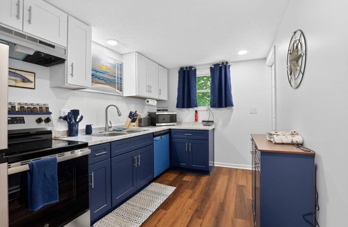 Vermilion House | HarborTown Side By Side Getaway