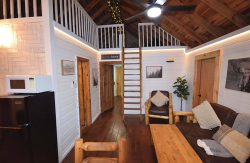 Saluda Cabin | High Top cabin at Saluda Grade Cabins!