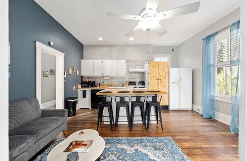 Historic District Apartment | Historic 2/1 Upper Suite with Pool, walking distance to downtown