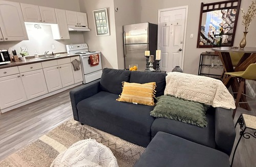 Upper Fells Point Apartment | Historic Apartment in Fells Point