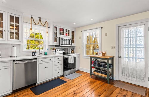 Mystic House | Historic Waterfront Home and Cottage