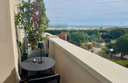 Pesaro Apartment | Holiday apartment with air conditioning, internet and balcony with sea view