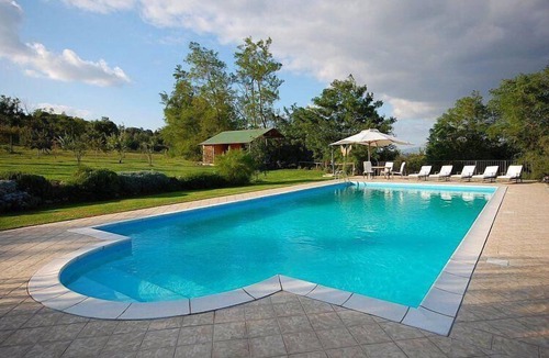 Castel Cellesi House | holiday flat 'Casa Blu' with swimming pool