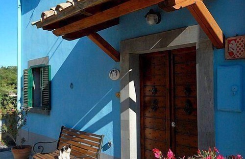 Castel Cellesi House | holiday flat 'Casa Blu' with swimming pool