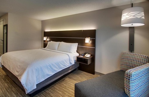 Georgetown Hotel | Holiday Inn Express Georgetown by IHG