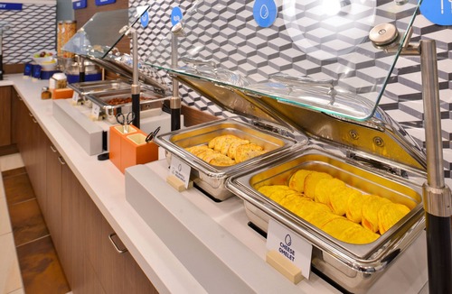 Murray Hotel | Holiday Inn Express Hotel & Suites Murray, an IHG Hotel