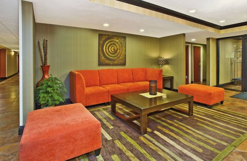 Wabash Hotel | Holiday Inn Express Hotel & Suites Wabash by IHG