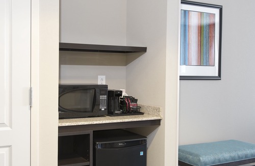 West Newton Hotel | Holiday Inn Indianapolis Airport by IHG