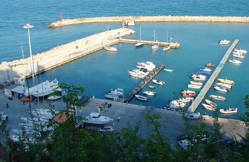 Mogliano House | Homerez - Nice house for 4 ppl. with garden at Mogliano