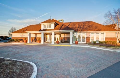 Windsor Locks Hotel | Homewood Suites by Hilton Windsor Locks Hartford