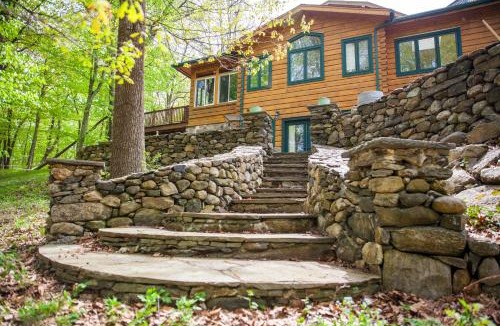 Bedford Bed & Breakfast | Honey Maple Grove BnB