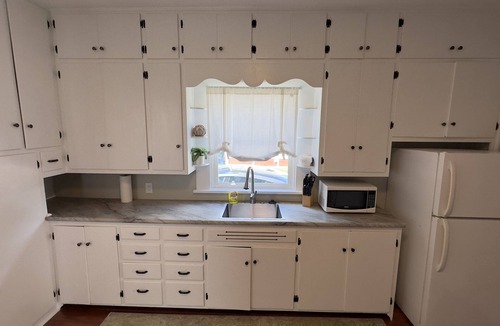 New Haven Apartment | Hooyah Navy! Super Sweet Summit!