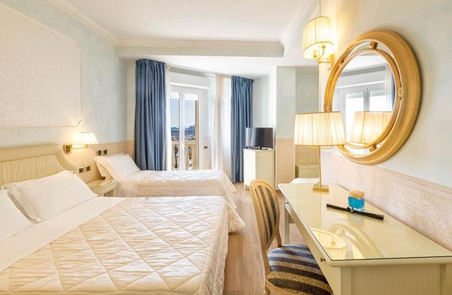 San Giuliano a Mare Hotel | Hotel Baia Imperiale