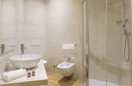 Pesaro Hotel | Hotel Bellevue
