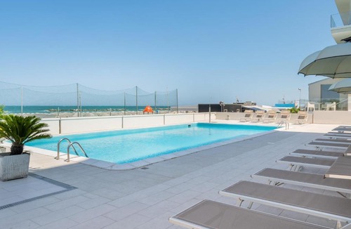 Pesaro Hotel | Hotel Embassy
