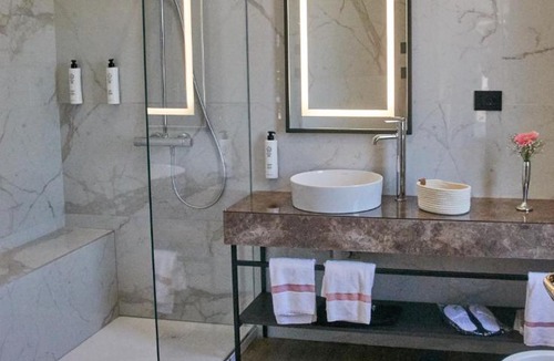 Volla Hotel | Hotel Leonessa