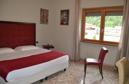 Cassino Hotel | Hotel Piazza Marconi